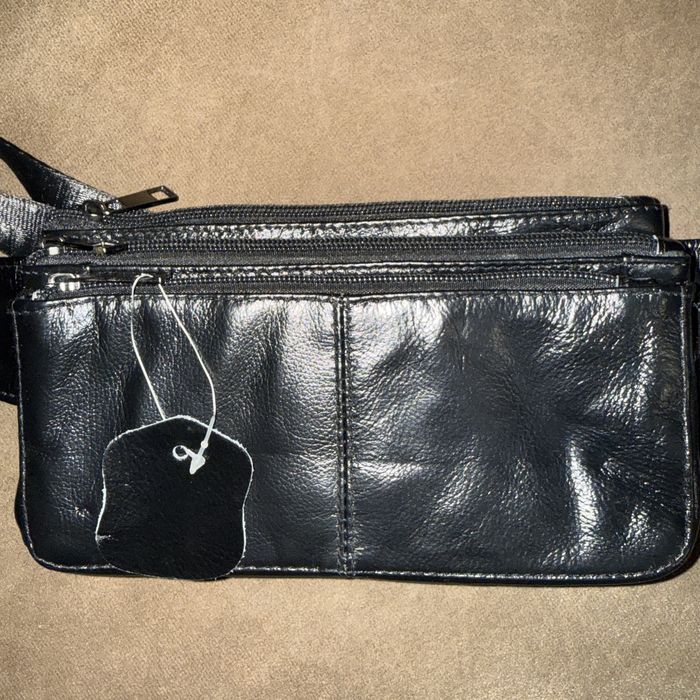 Чанта за кръст от еко кожа.