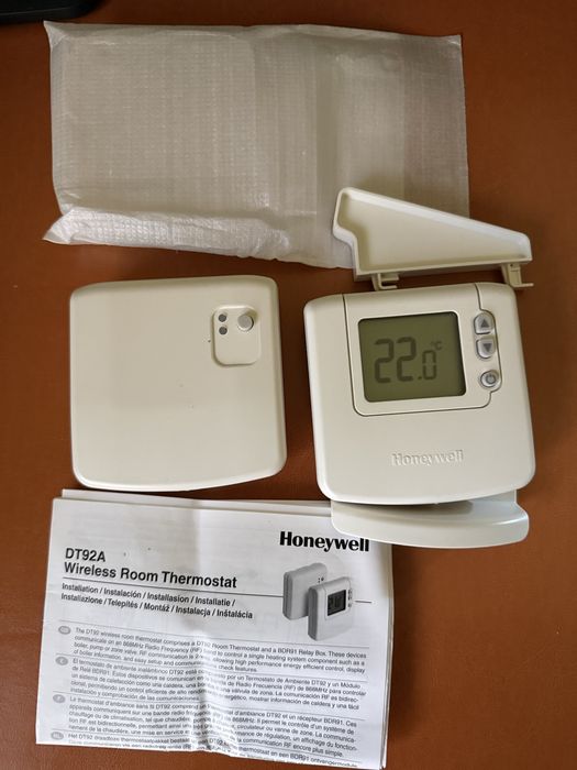 Termostat wireless Honeywell DT92