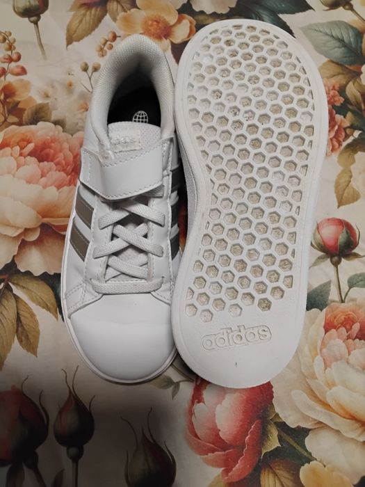Детски маратонки ADIDAS.