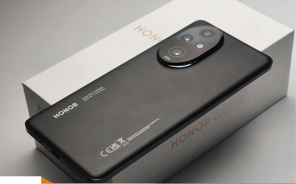 Honor 200 PRO • 12 GB RAM • 512 GB Memorie