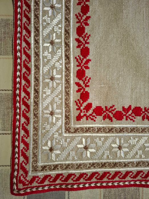 Ръчно бродирани карета