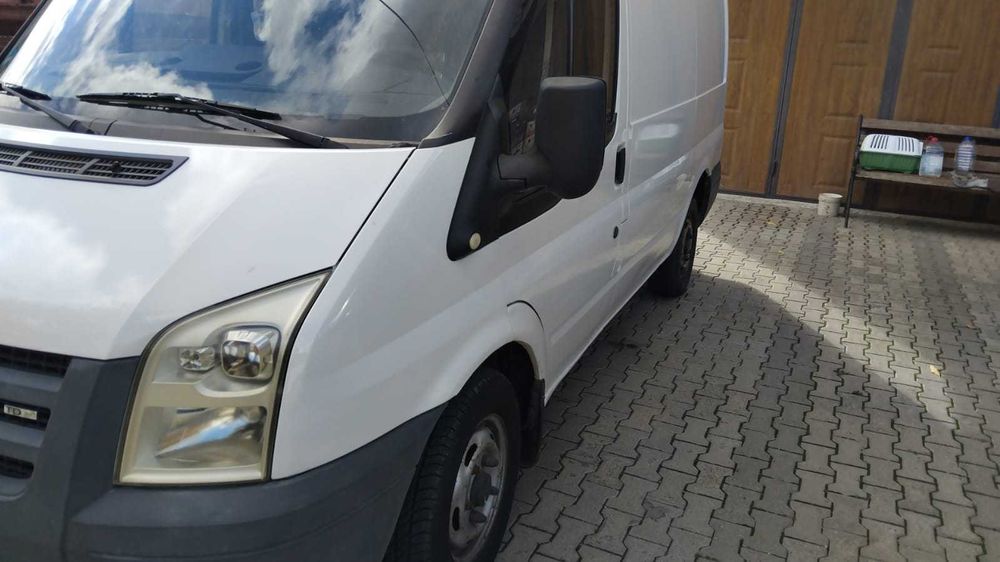 Autoutilitara Ford Transit 2008