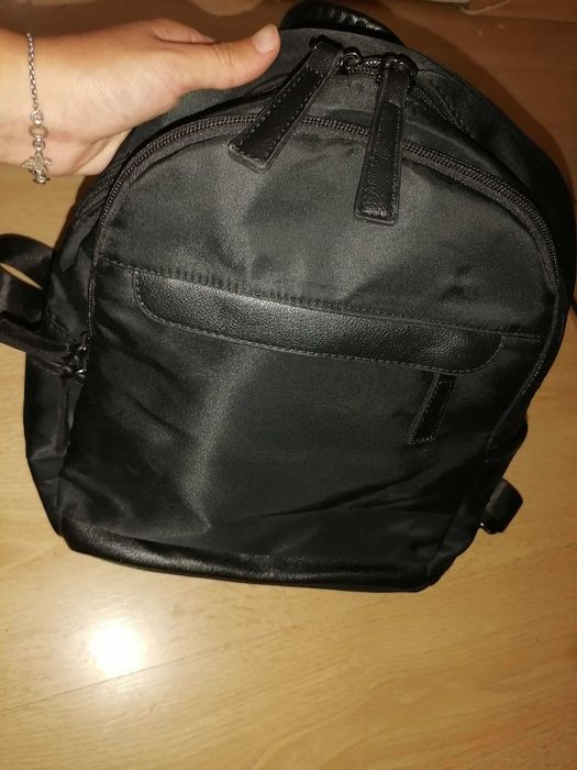 Нова дамска раница