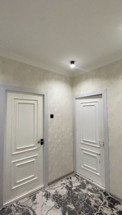 Тошкетн шахар Алмазар район 4 хонали квартира сотилади