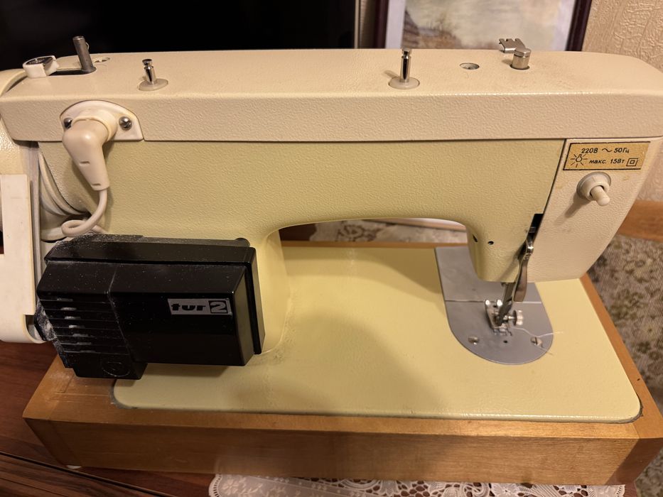 Швейная машинка Чайка 132 М