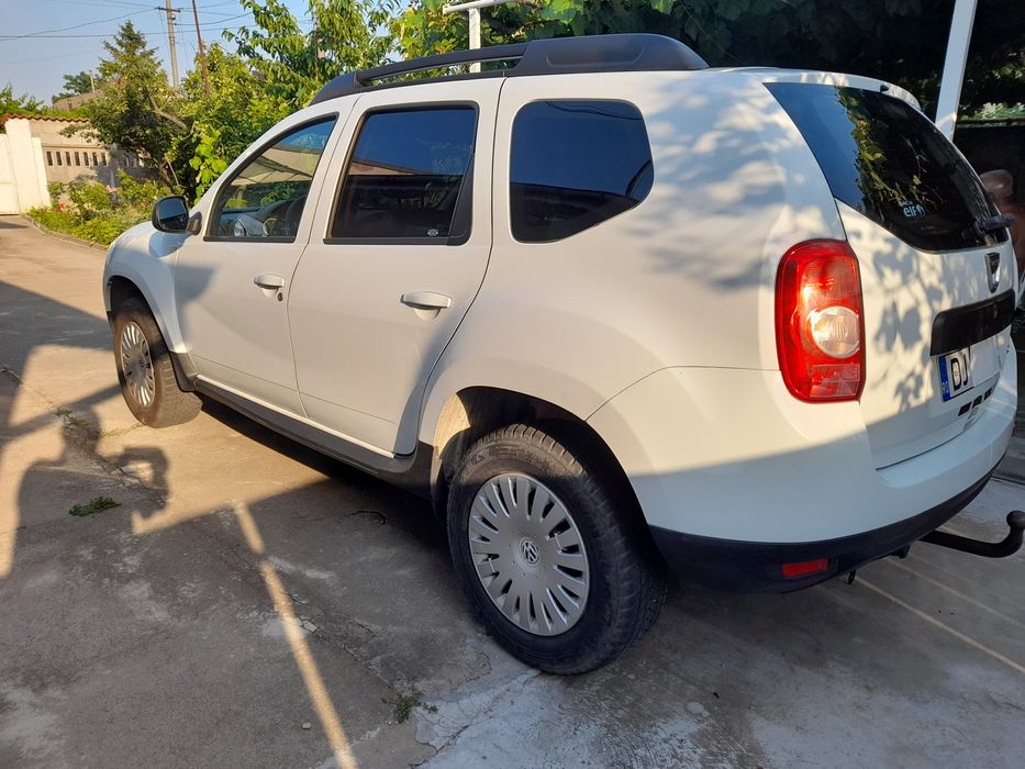 Duster  2011,162324km