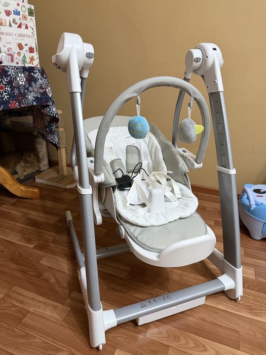 Продам стульчик-качелю