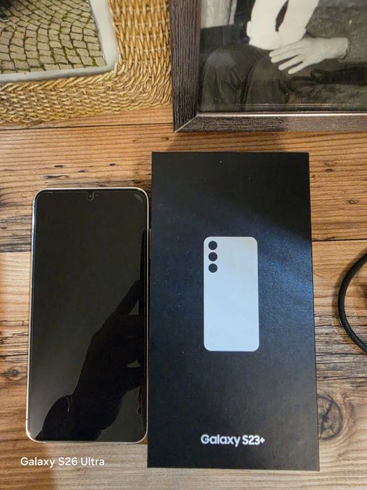 Samsung galaxy s 23 plus