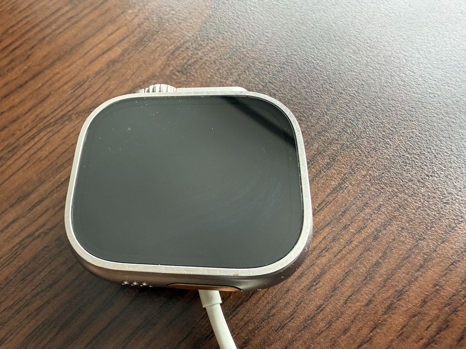 Apple Watch Ultra 2 iCloud Off за части или ремонт