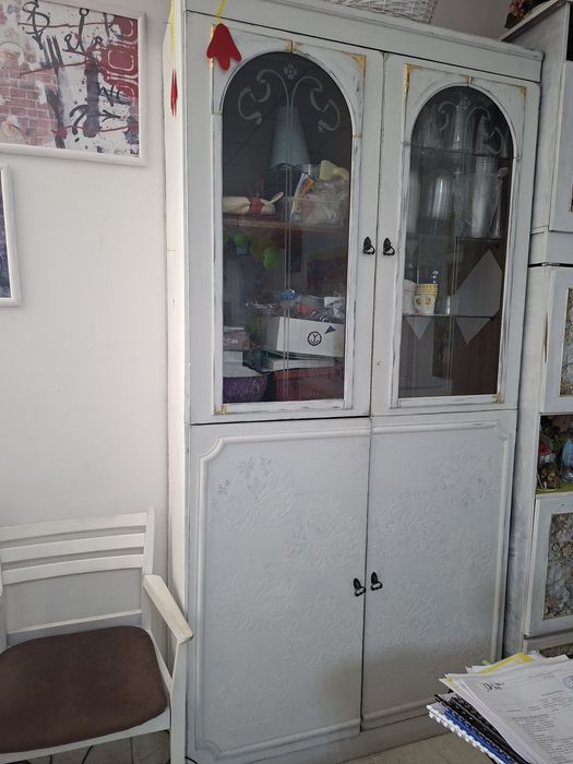 Шкафы вместительные крашенные