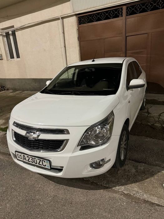 Сотилади у́зимни мошинам