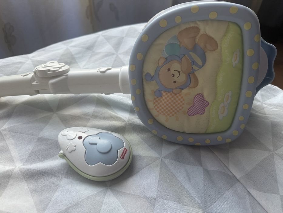 Детска играчка за легло