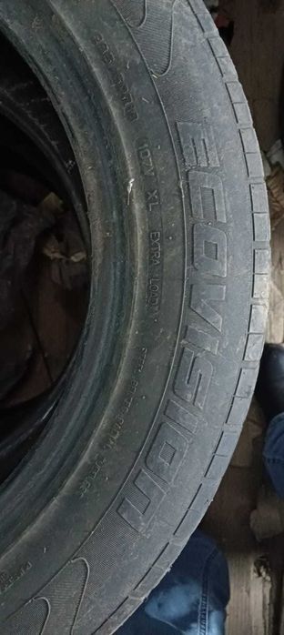 Продам резину на 18