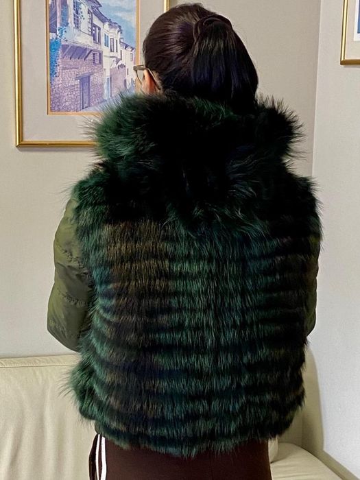 Geaca  impermiabila imblanita.Pret oferta