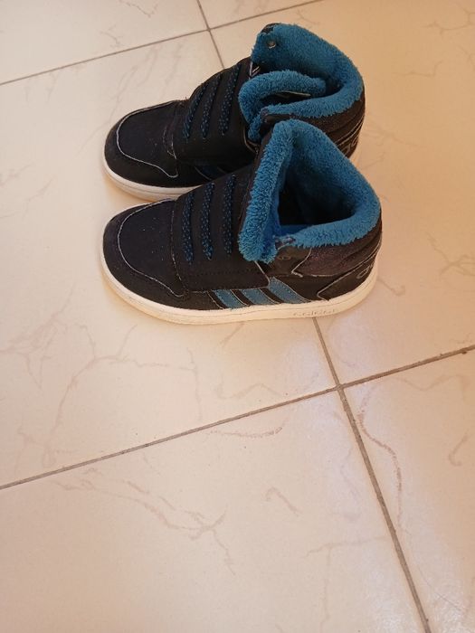 Денцки зимни маратонки