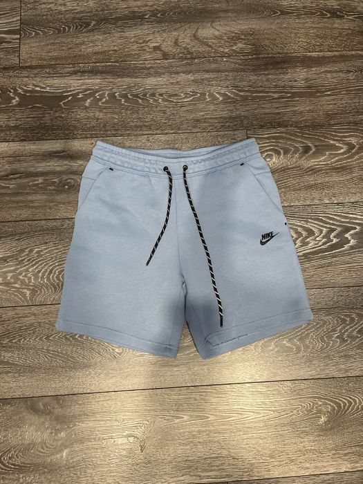 nike tech fleece short M