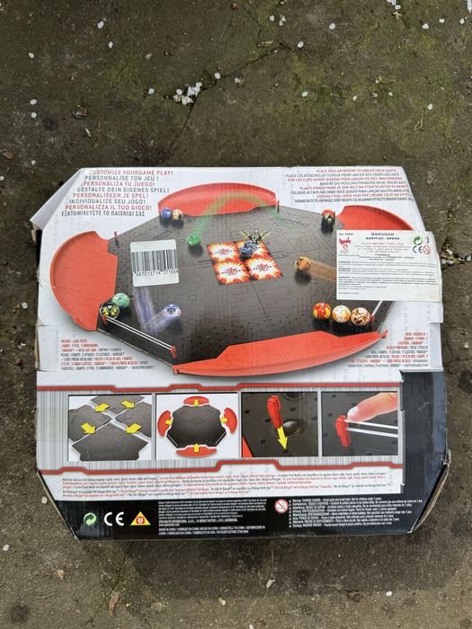 Бакуган арена. + бакугани