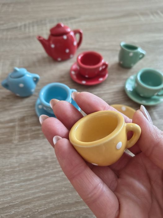 Детски сервиз от керамични чашки за чай/ кафе