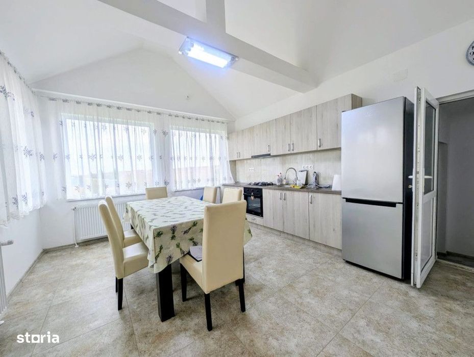 Dimineti cu vedere peste dealuri: Casa noua din Paleu care iti fura pr