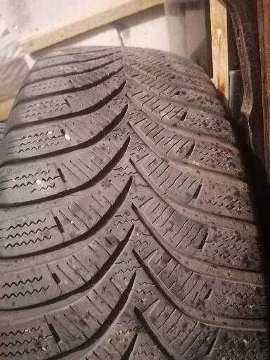 Jante Ford cu anvelope de iarna