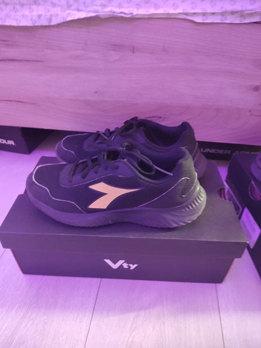 Маратонки Diadora