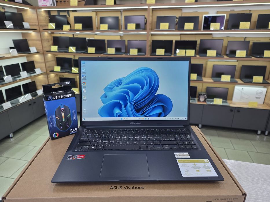 Новые Asus (Ryzen 7, 16 Gb DDR4, 512 Gb SSD)
