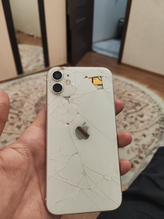 iPhone 11 128gb без торга.