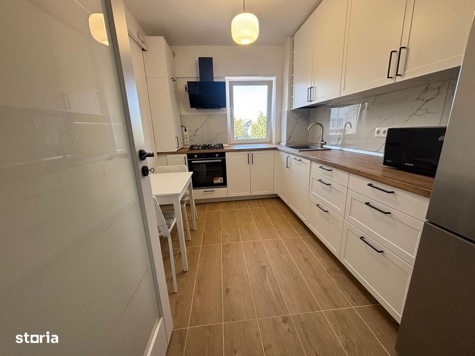 Apartament 3 camere Centru - Barboi