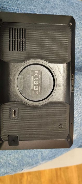 Навигация GARMIN DEZL LGV720 - НОВА