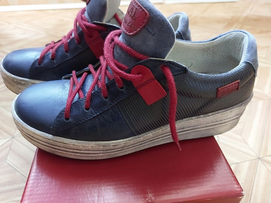 Спортни обувки естествена кожа