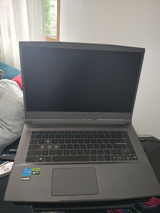 Laptop Gaming Msi thin 15 B12VE-2673XRO