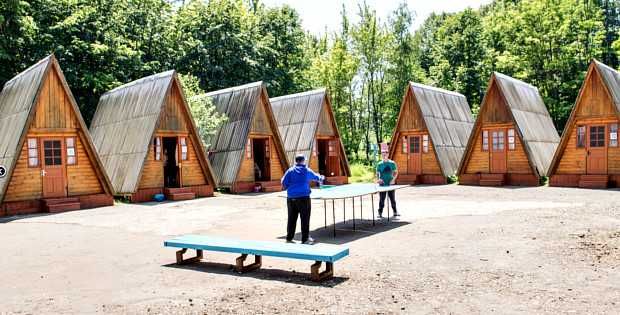 Строительство гостиничных или дачных домов и кемпингов.