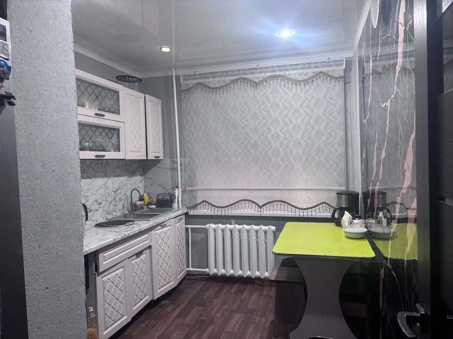 Продам  3 комнатную квартиру