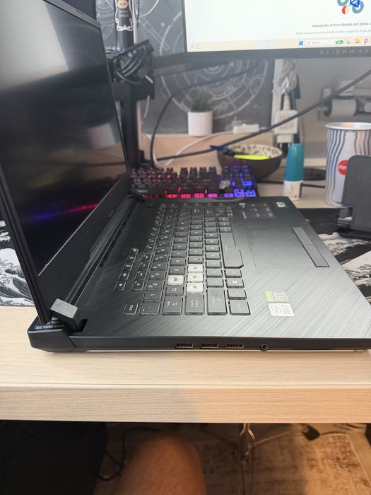 Laptop Gaming ASUS ROG Strix G15 (G512LV) | i7-10870H | 16 GB RAM | RTX 2060