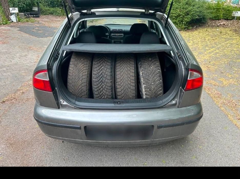 Vând Seat Leon 1.6 16v în stare foarte buna de funcționare.