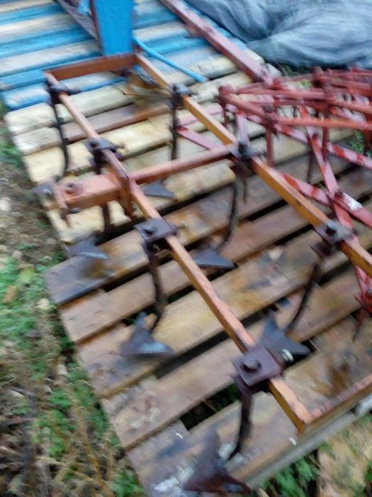 прикачен инвентар за малко тракторче