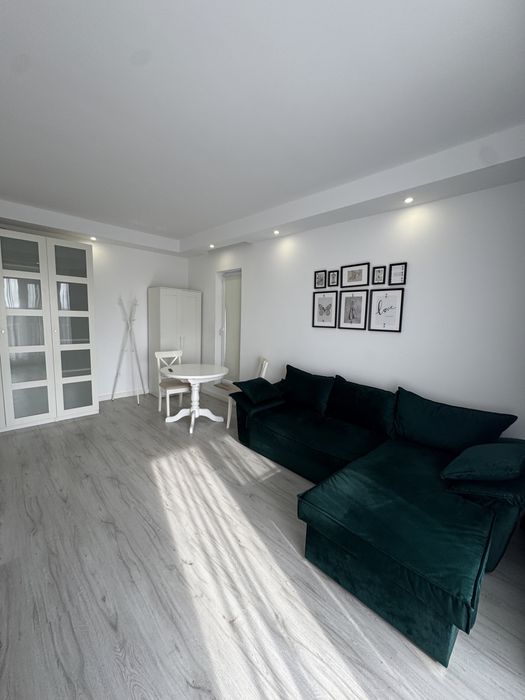 Apartament Spatios 2 camere Cosmopolis