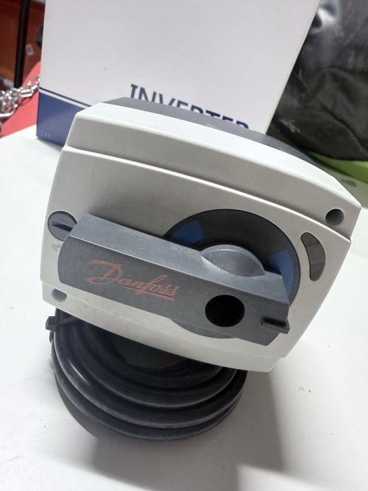 Servomotoare si Termostate