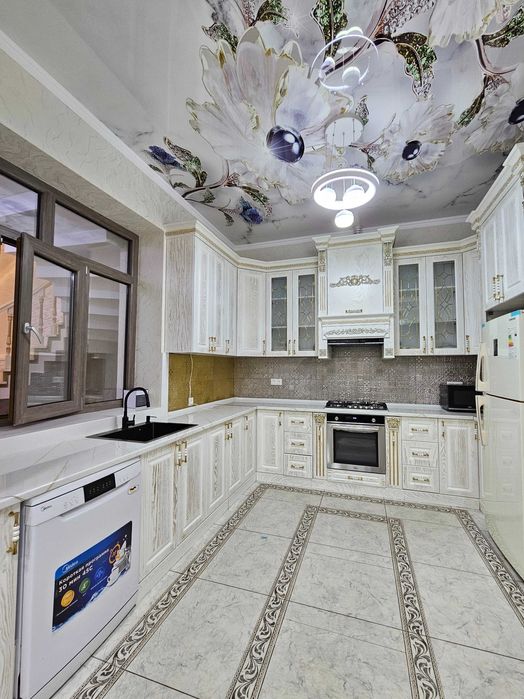 Буюк Ипак Йули. Хороший коттедж 400м².