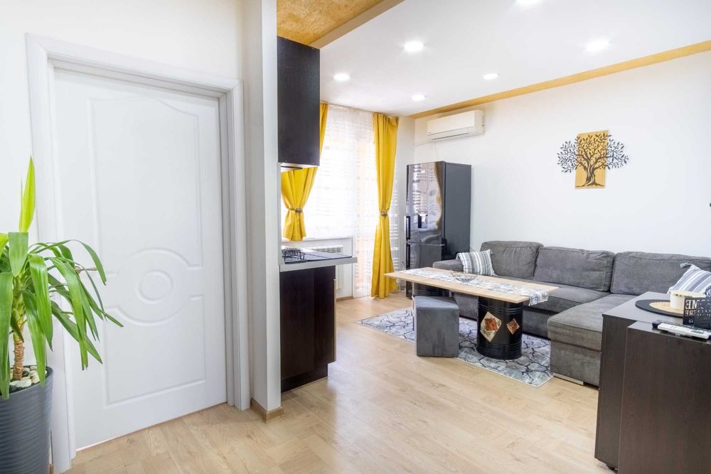 Дава се под наем Двустаен апартамент в Русе, Алеи Възраждане - 65 кв.м за 612 € - Снимка #15