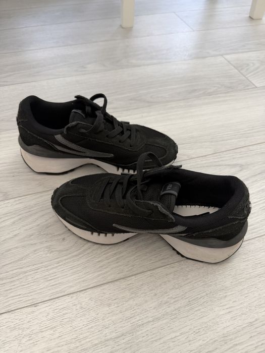 Adidasi Fila  36