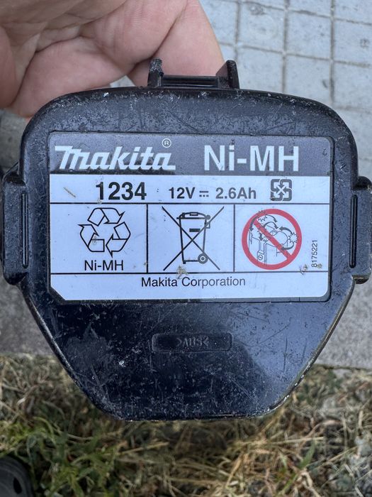 Продавам комплект винтоверти Makita