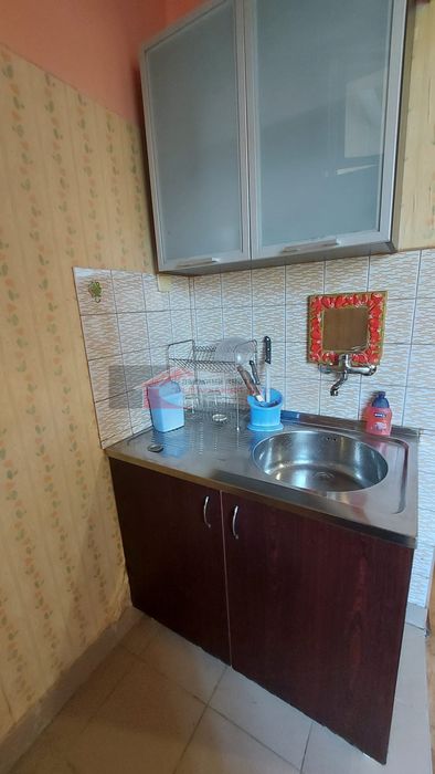Дава се под наем Тристаен апартамент в София, Център - 110 кв.м за 663 € - Снимка #2
