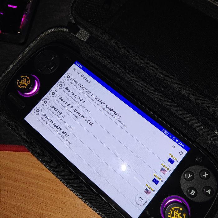 Retroid Pocket 5 в идеальном состоянии