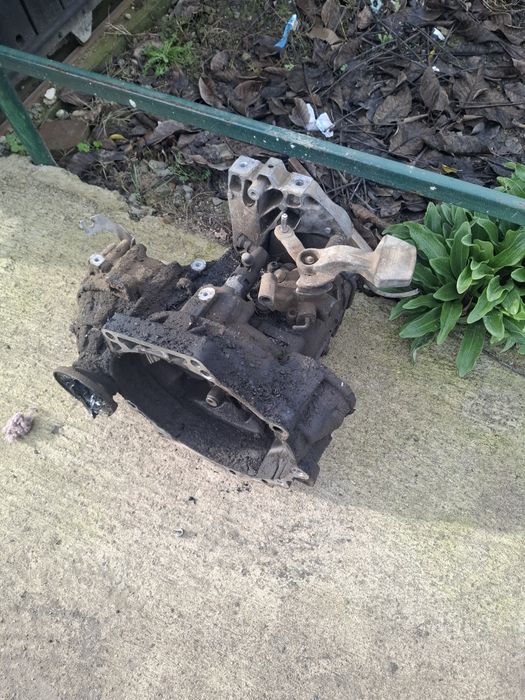 Capota usi bara fata tragar b6 bluemotion