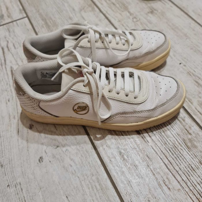 Дамски маратонки Nike