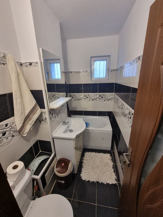 Garsoniera de închiriat