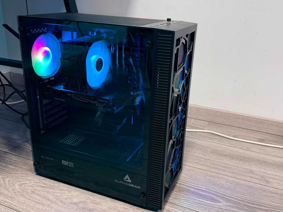 PC Ryzen 7 9700X / RX 6700 XT 12GB / 32GB DDR5 / 1.5TB M.2