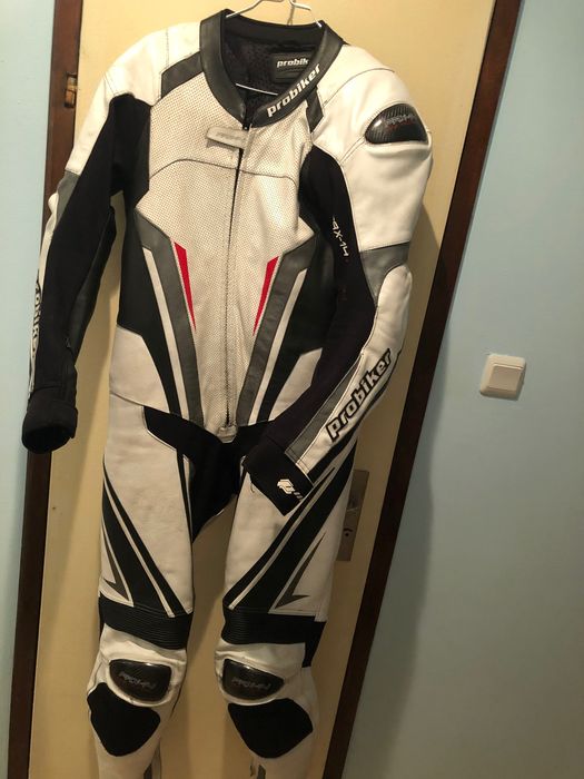 Цял мъжки кожен мото екип 52 размер