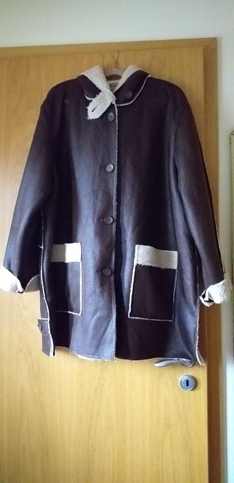 Scurta imitație blana, noua, mărimea 54, cu gluga